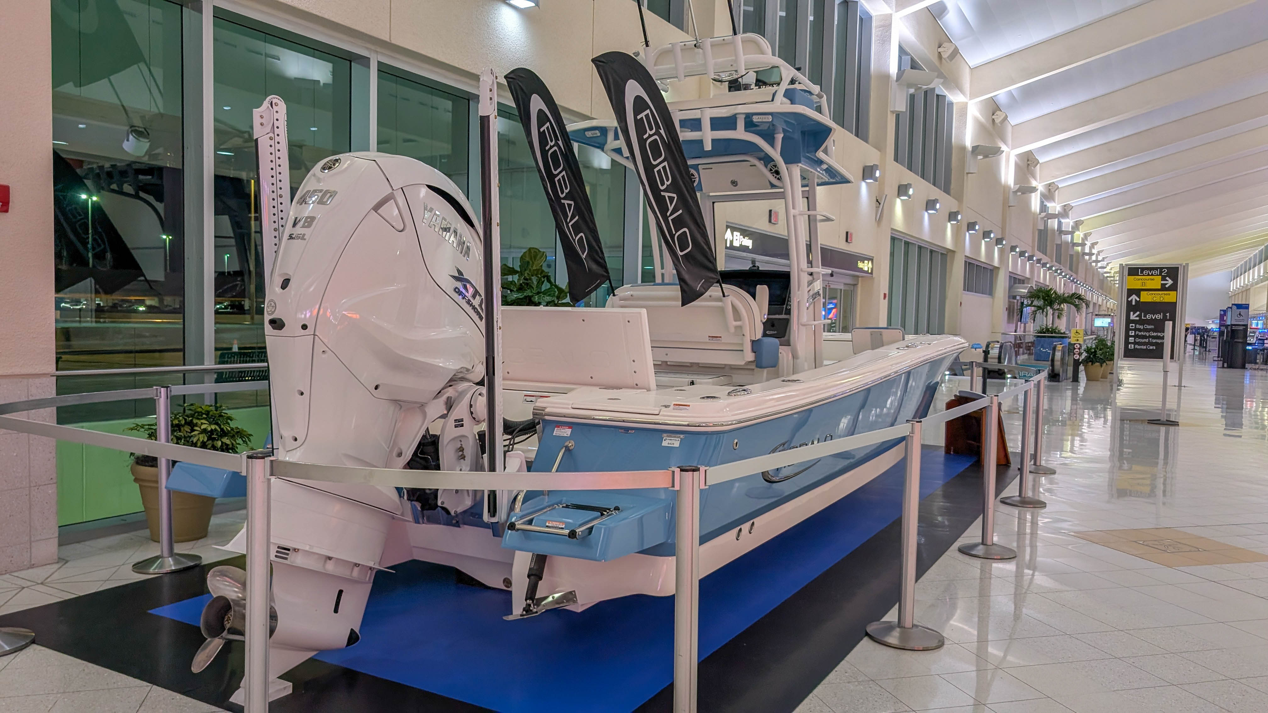 2026 Robalo 266 Cayman SD — photo 3