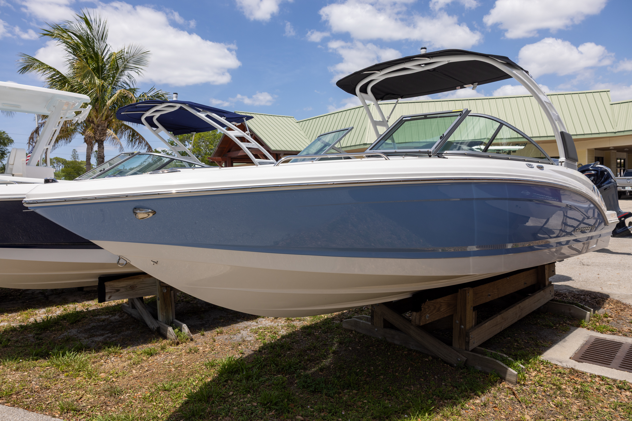 2024 Chaparral 23 SSi OB — photo 2