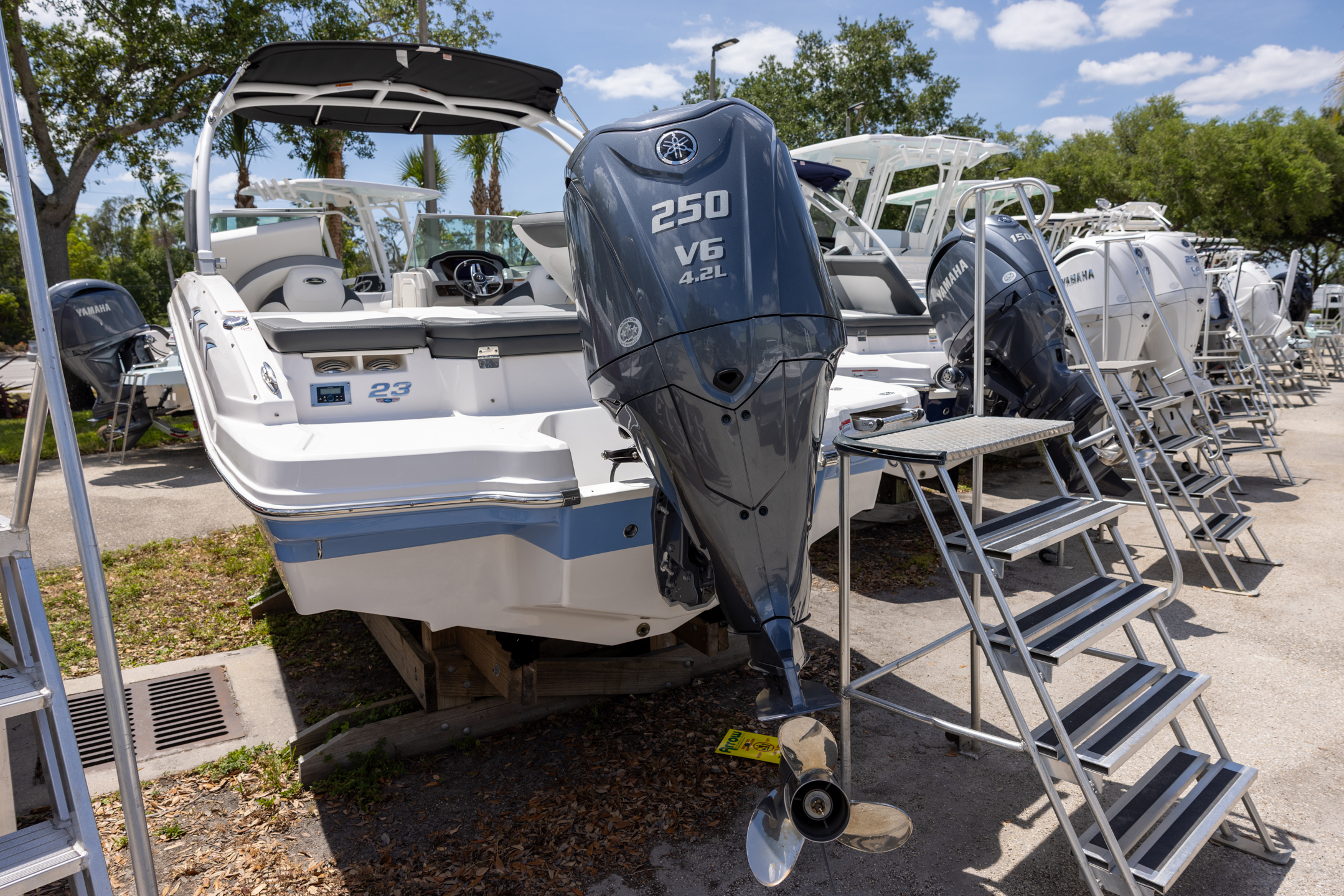 2024 Chaparral 23 SSi OB — photo 4