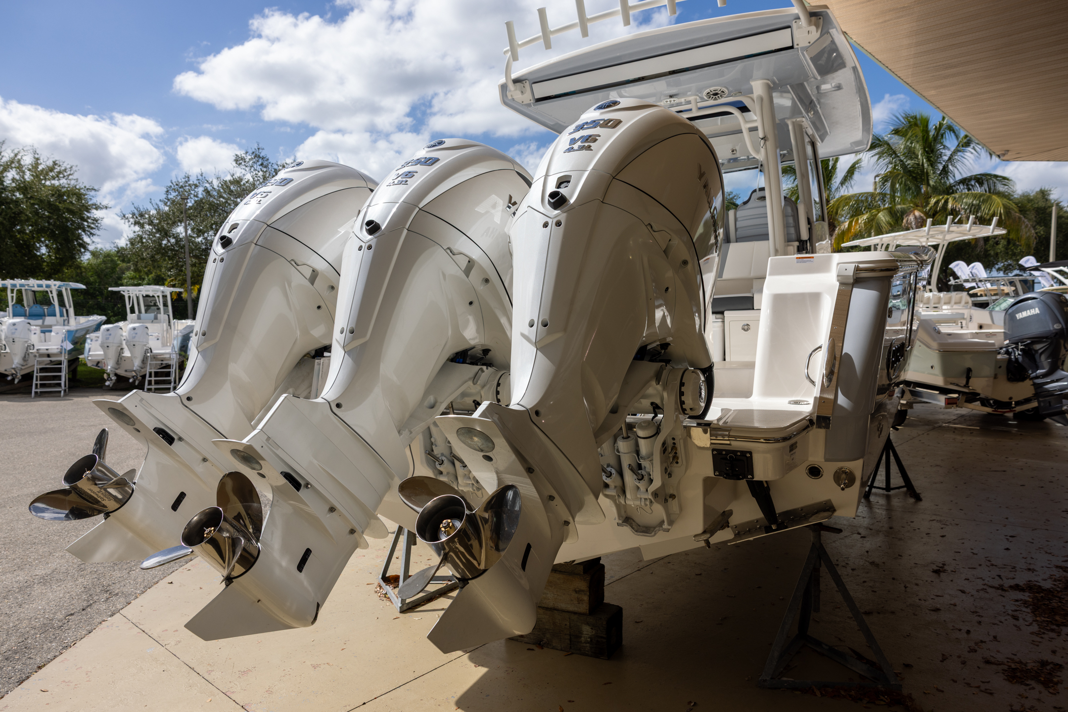 2026 Robalo R360 — photo 3
