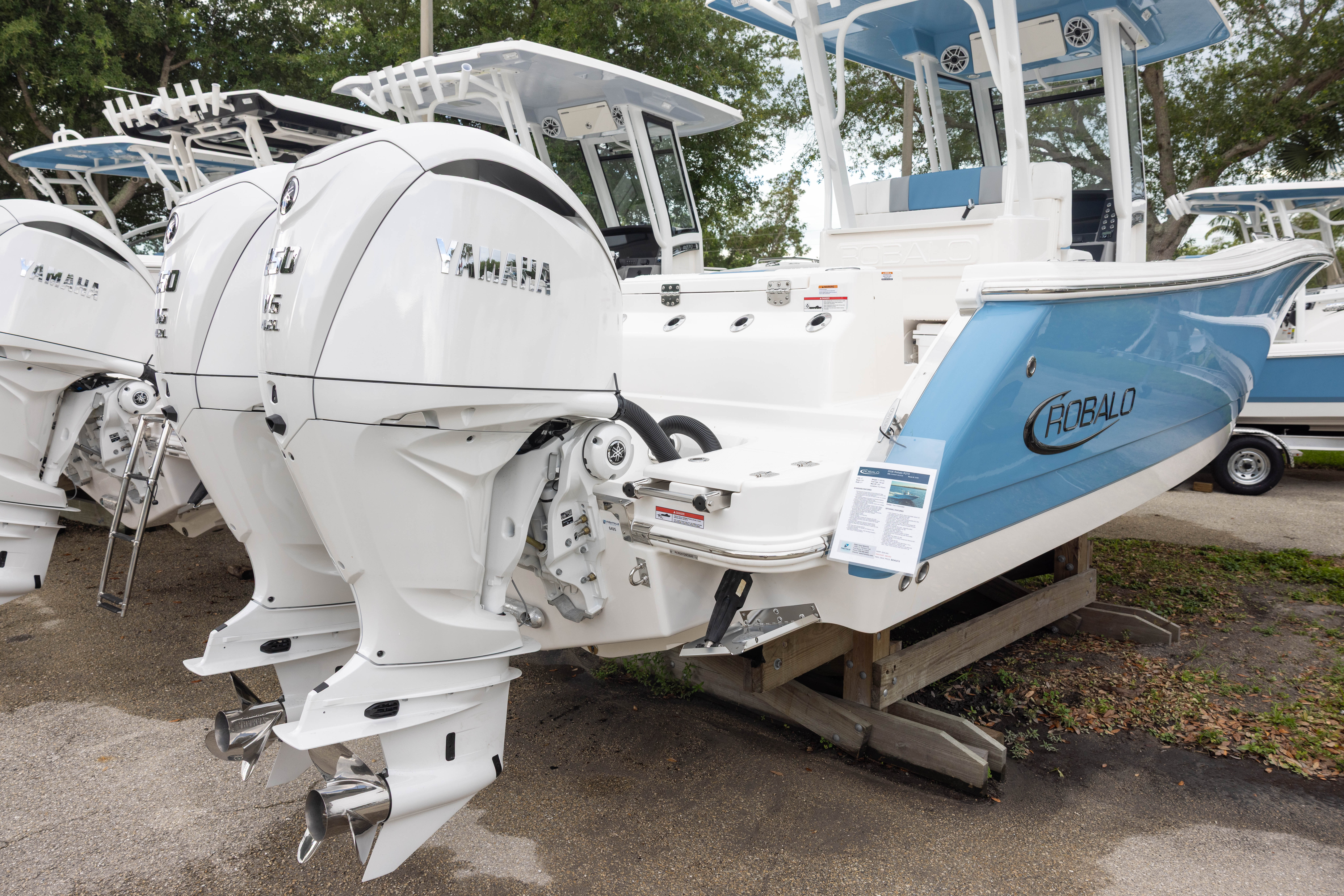 2026 Robalo R270 — photo 4