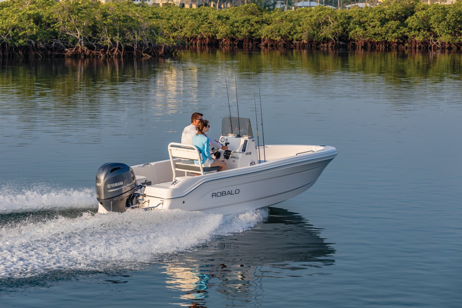 2026 Robalo R160 — photo 2
