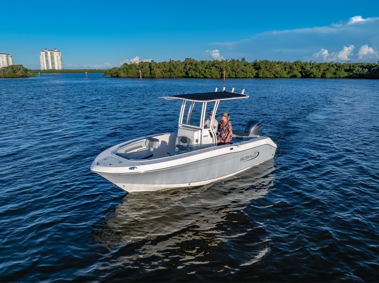 2027 Robalo 202 Explorer — photo 4